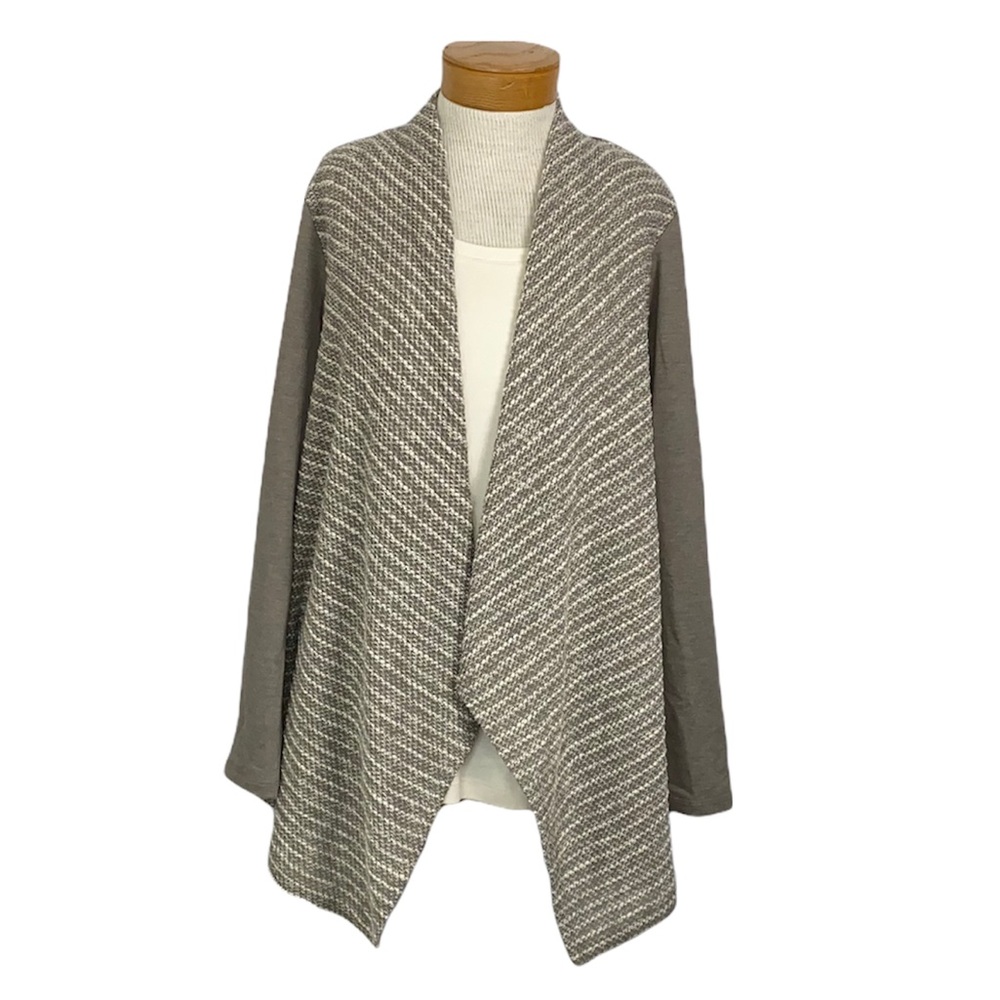 LOGO Lori Goldstein Boucé Flyaway Cardigan Small Neutral Boho Chic Quiet Luxury
